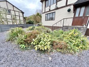 Photo 23- click for photo gallery